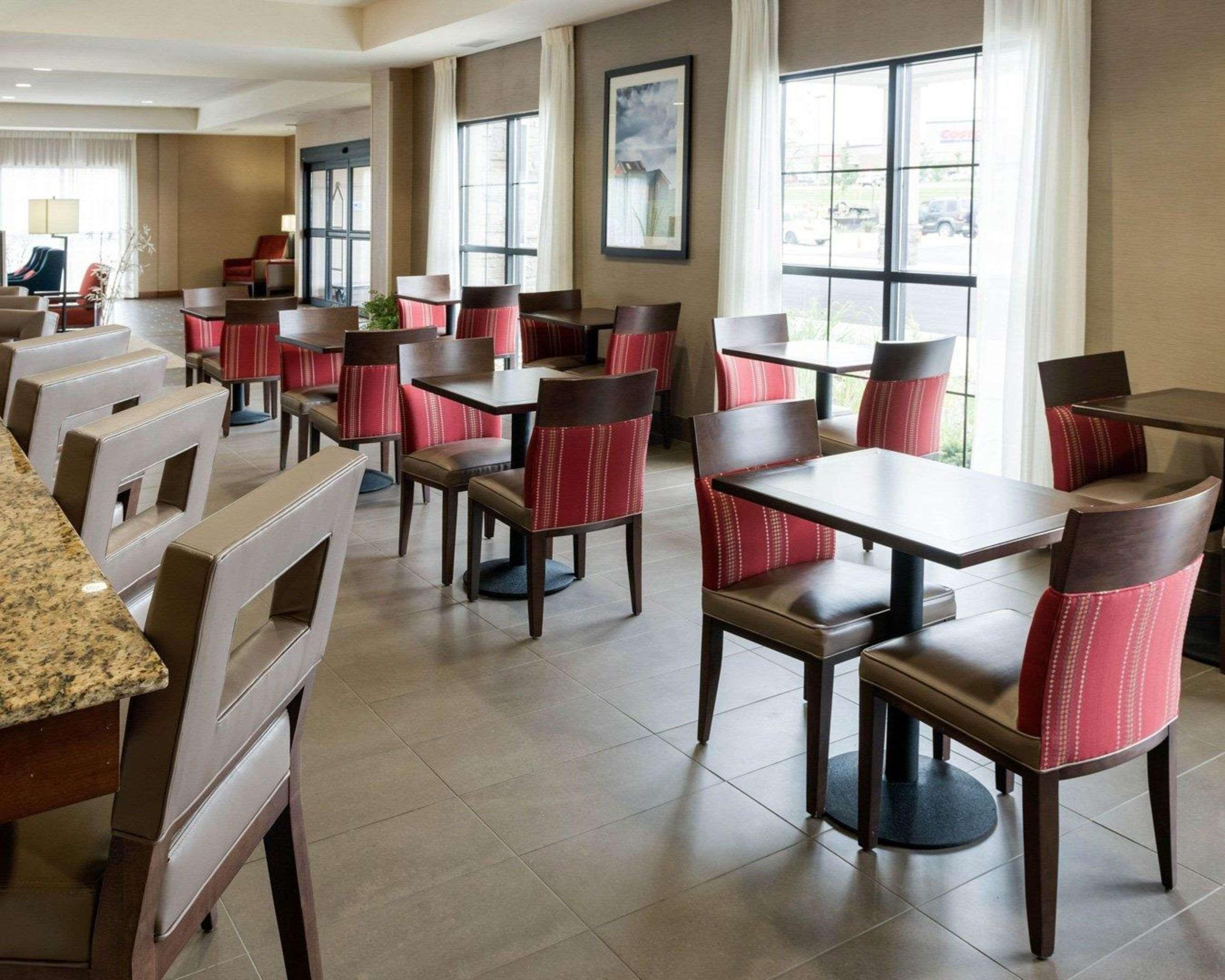 Comfort Inn & Suites West - Medical Center Рочестър Екстериор снимка
