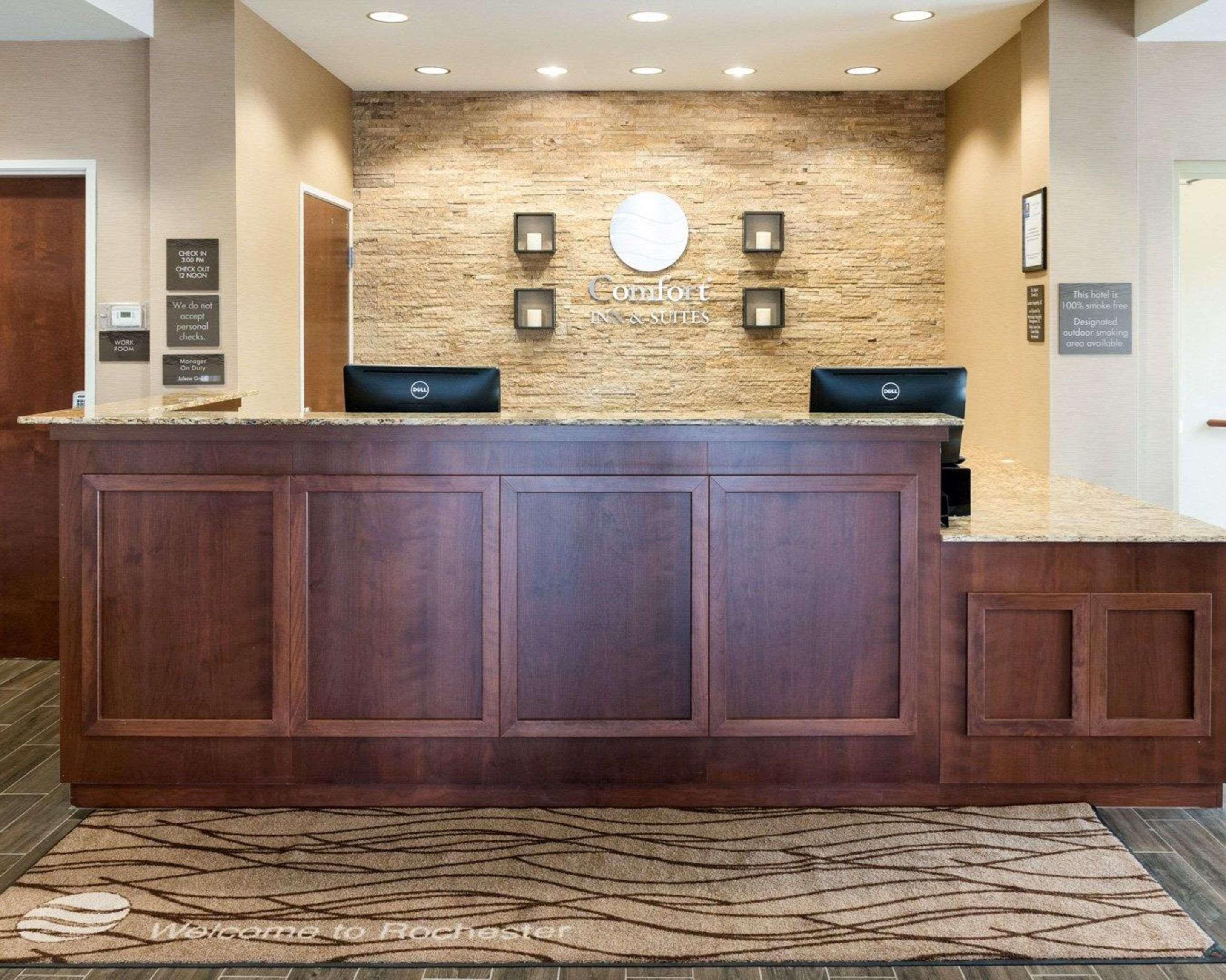 Comfort Inn & Suites West - Medical Center Рочестър Екстериор снимка