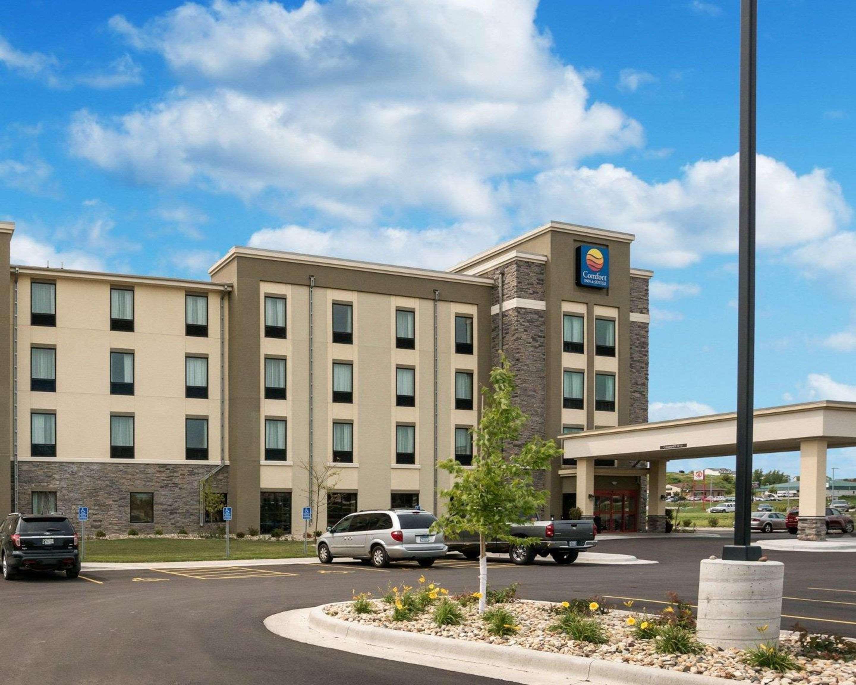 Comfort Inn & Suites West - Medical Center Рочестър Екстериор снимка