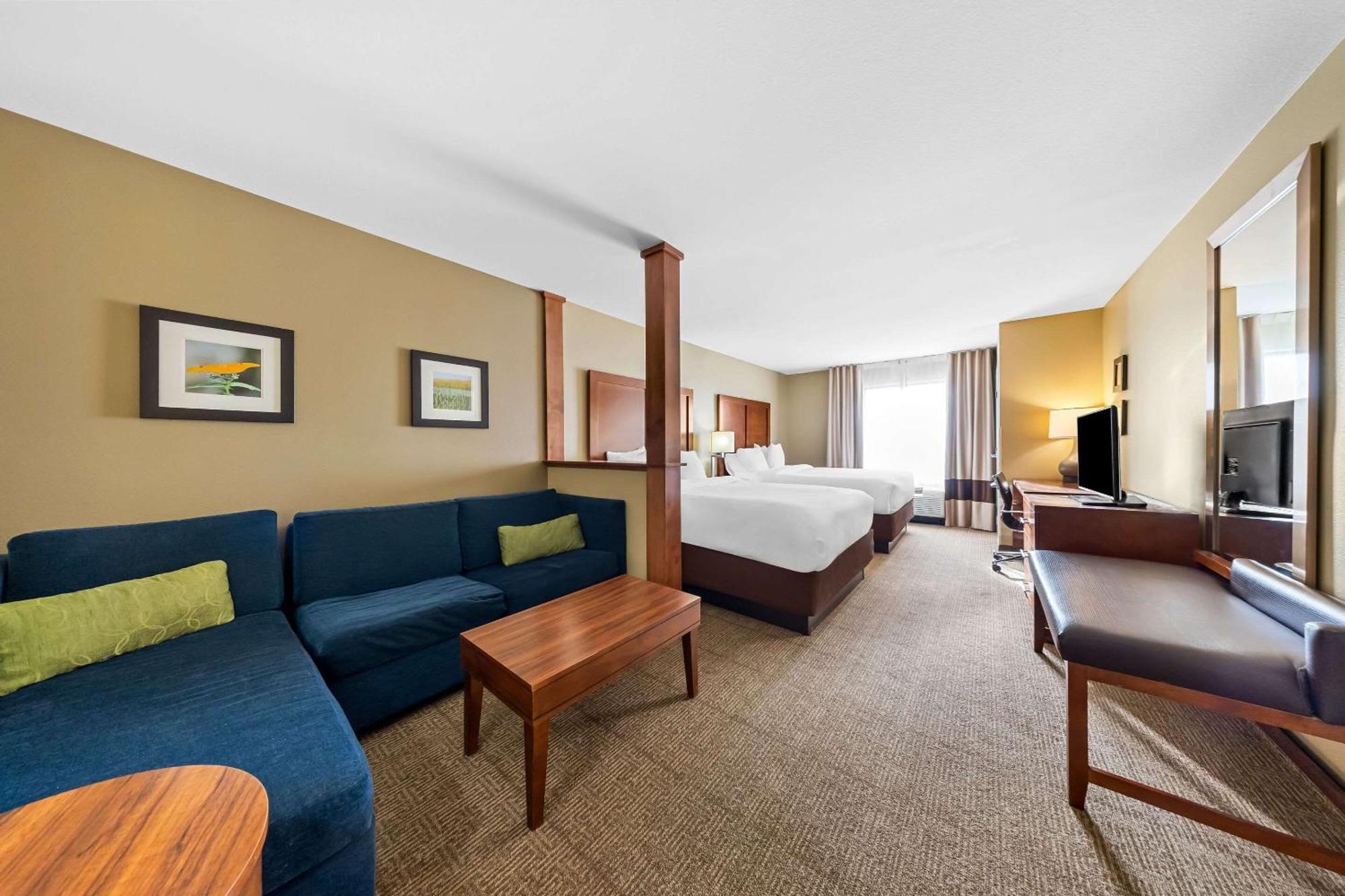 Comfort Inn & Suites West - Medical Center Рочестър Екстериор снимка