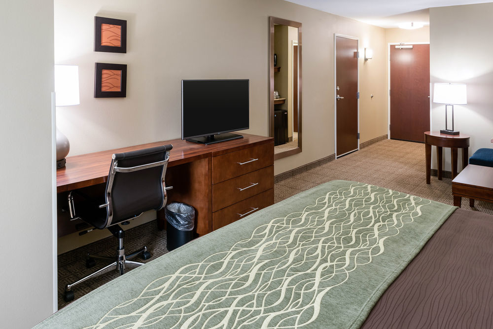 Comfort Inn & Suites West - Medical Center Рочестър Екстериор снимка
