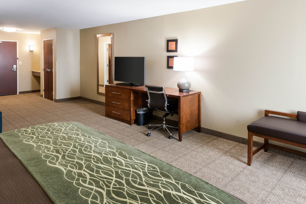 Comfort Inn & Suites West - Medical Center Рочестър Екстериор снимка