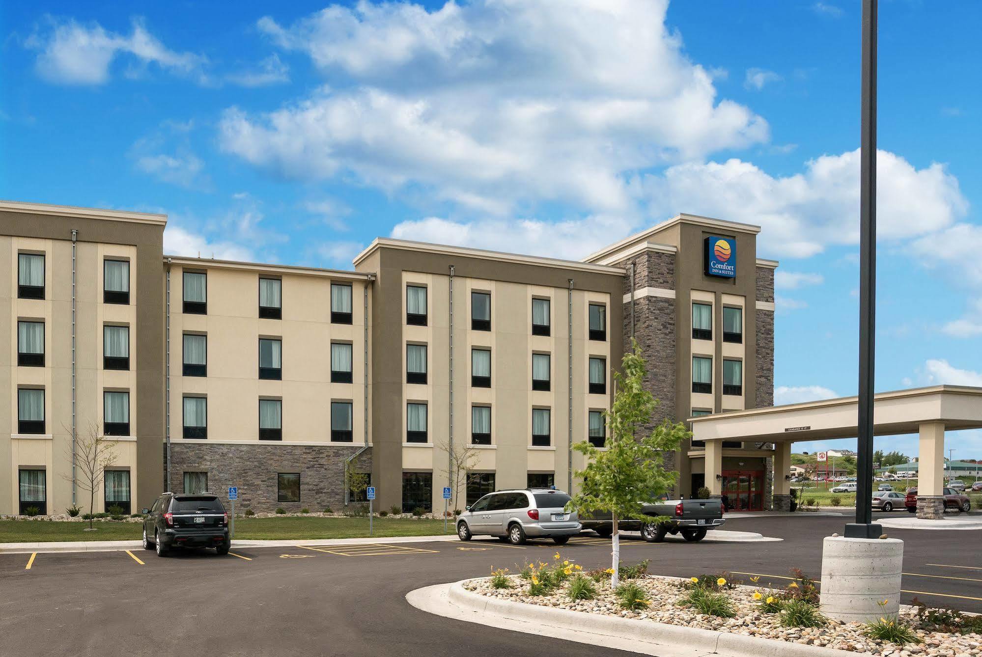 Comfort Inn & Suites West - Medical Center Рочестър Екстериор снимка