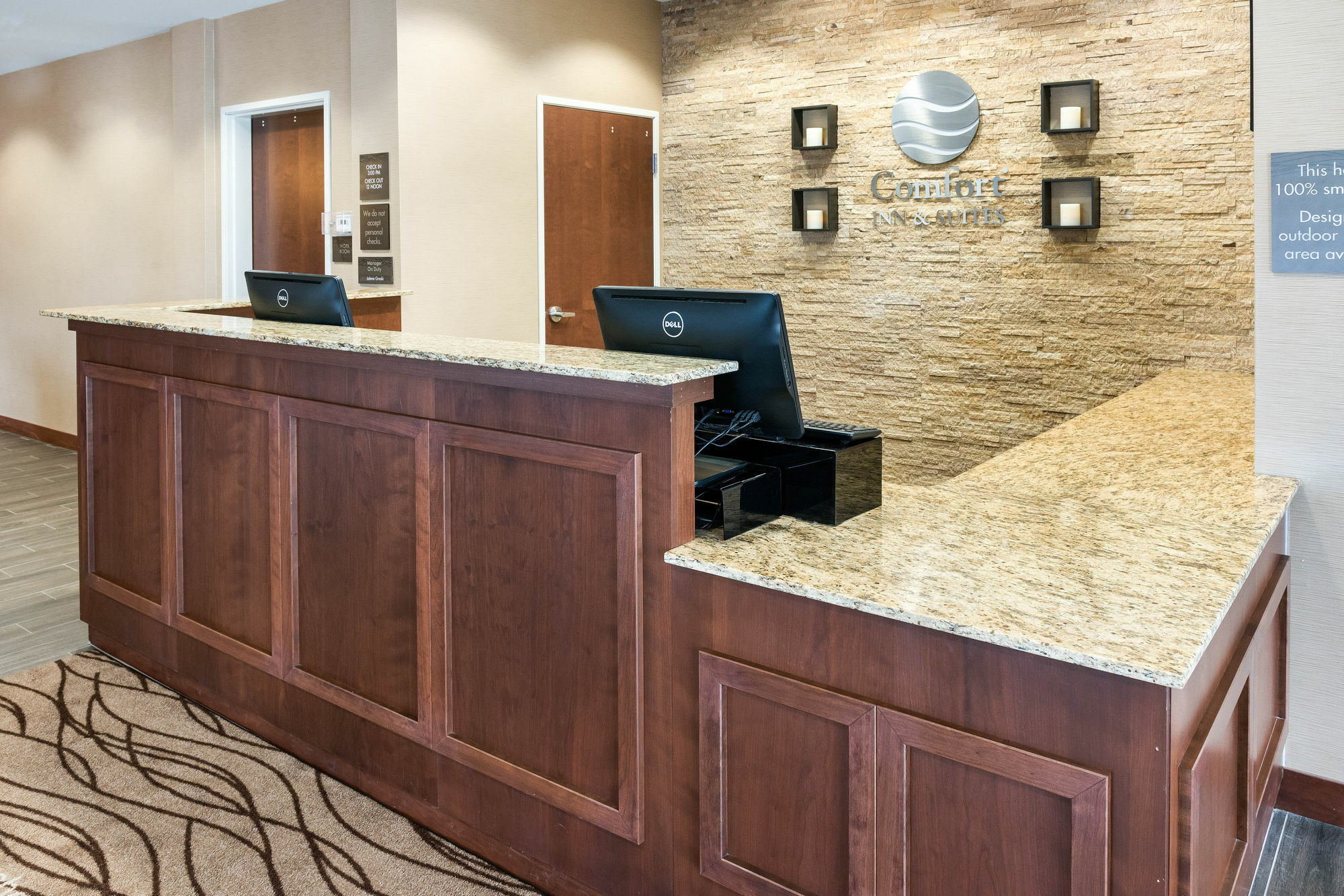 Comfort Inn & Suites West - Medical Center Рочестър Екстериор снимка